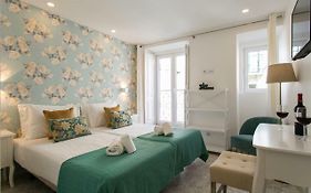 Suites Amalia Guesthouse Near Rossio Square